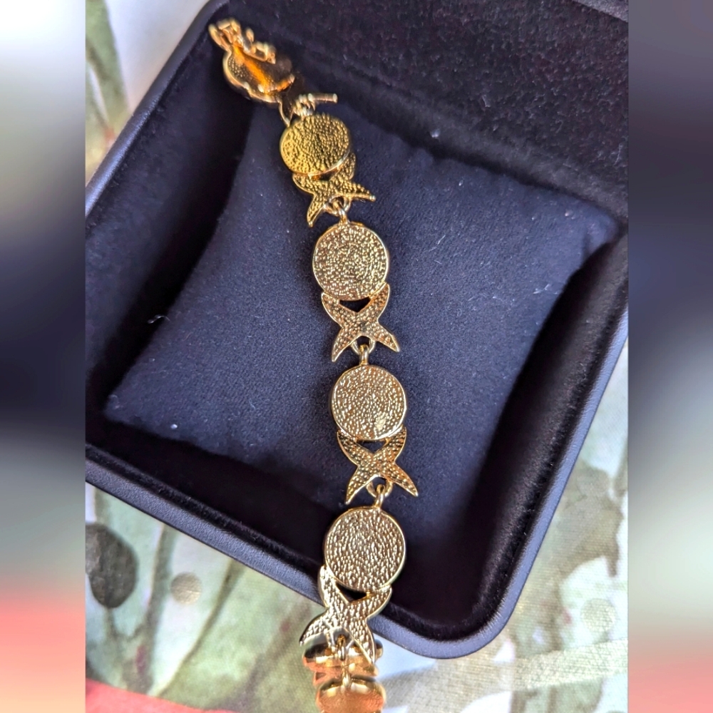 XO Vintage‎ Faux Pearl Bracelet - Picture 3 of 6